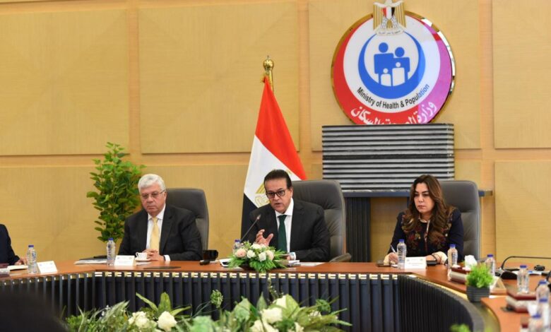 وزير الصحة: إطلاق برامج شبابية للتوعية بالمواطنة وتعميق المسؤولية الوطنية لمواجهة التحديات