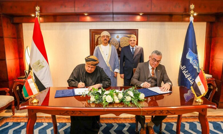 الفريق أسامة ربيع يشهد توقيع مذكرة تبادل رؤى مع الشركة العُمانية للخدمات اللوجستية المتكاملة