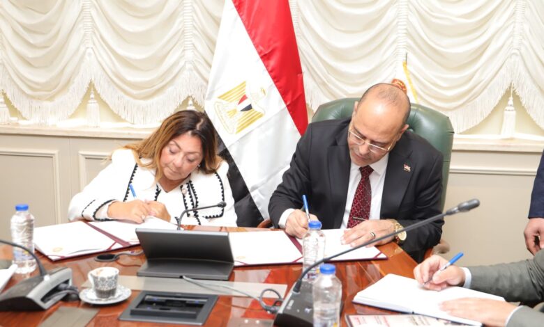 جبران والمشرف العام على المجلس القومي للأشخاص ذوي الاعاقة يُوقعان بروتوكول مُشترك