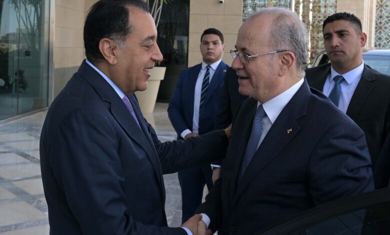 رئيس الوزراء يستقبل رئيس وزراء فلسطين