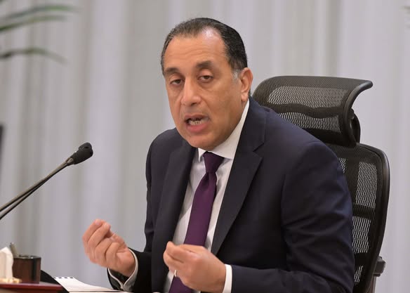 رئيس الوزراء يكشف حقيقة ما يثار بشأن بيع بنك القاهرة