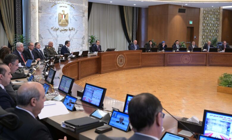 مدبولي يوجه الوزراء بتكثيف جولاتهم الميدانية في مواقع العمل بمختلف المشروعات التنموية والخدمية