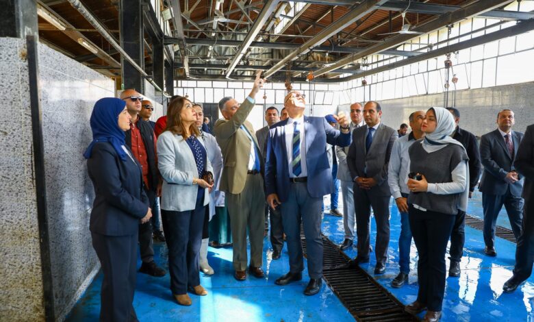 وزيرة التنمية المحلية ومحافظ القليوبية يتفقدان مجزر الخانكة لادراجه في خطة تطوير ورفع كفاءة المجازر