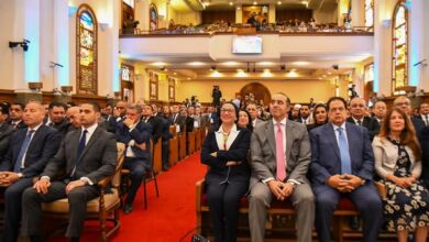 وزيرة البيئة تهنئ أقباط مصر بعيد القيامة المجيد وتشاركهم الاحتفال بالكنيسة الإنجيلية بمصر الجديدة