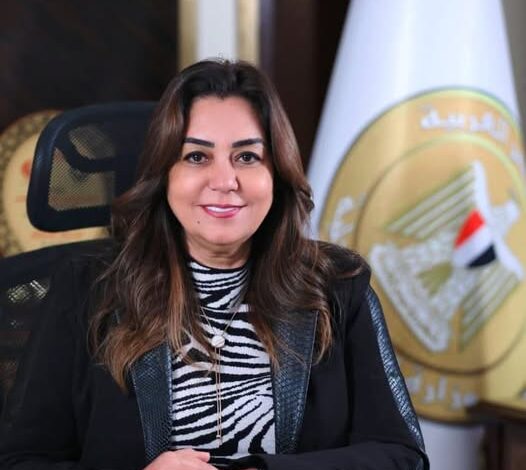 وزيرة التنمية المحلية توجه المحافظين بالتوسع في تنفيذ أسواق اليوم الواحد