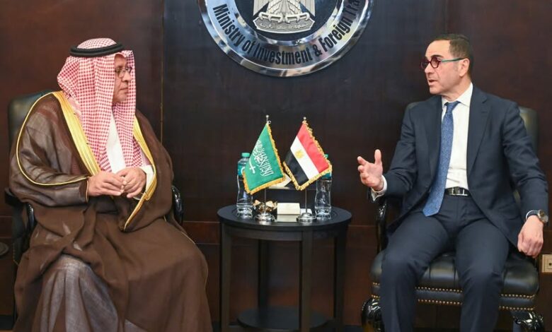 «الخطيب» يلتقي الأمين العام للمجلس التنسيقي المصري السعودي