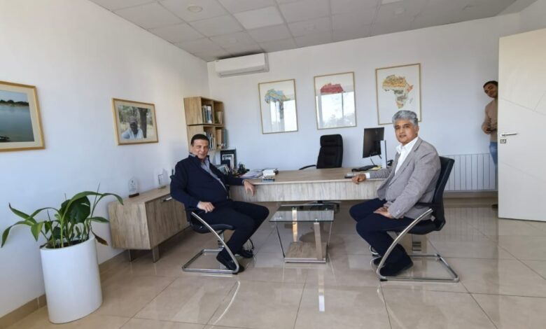 وزير الزراعة يزور مقر مرصد الصحراء والساحل في العاصمة التونسية ويبحث مع العاملين استراتيجية عمل المرحلة القادمة