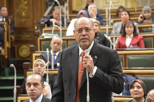 وزير العمل: صدور قانون العمل إنجاز كبير للدولة المصرية.. ويشكر "النواب".. وممثلي أصحاب الأعمال والعمال