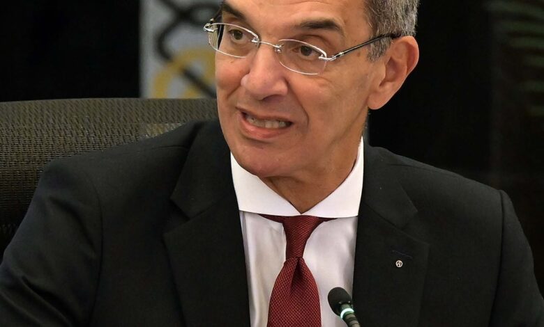 وزير الإتصالات يستعرض جوانب مبادرة "الرواد الرقميون Digilians"