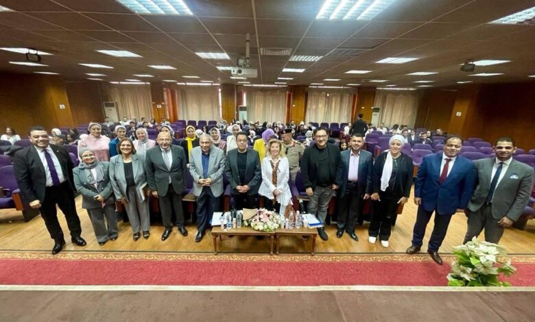 مناقشة مشروعات تخرج إعلام ٦ أكتوبر بحضور نخبة من أبرز خبراء الإعلام