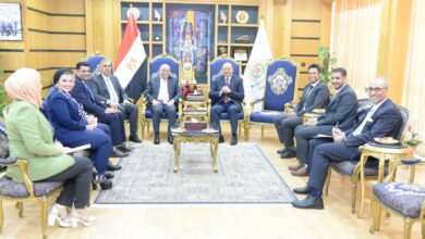 رئيس جامعة المنصورة يستقبل السفير العراقي لتعزيز سبل التعاون