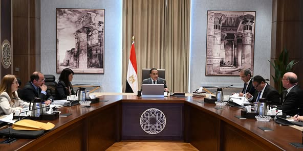 رئيس الوزراء يتابع جهود فض التشابكات المالية بين بنك الاستثمار وعدد من الجهات الحكومية