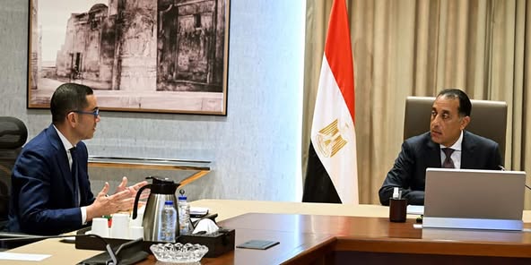 رئيس الوزراء يتابع مع وزير الاستثمار تنفيذ التكليفات الرئاسية لتحسين مناخ الاستثمار
