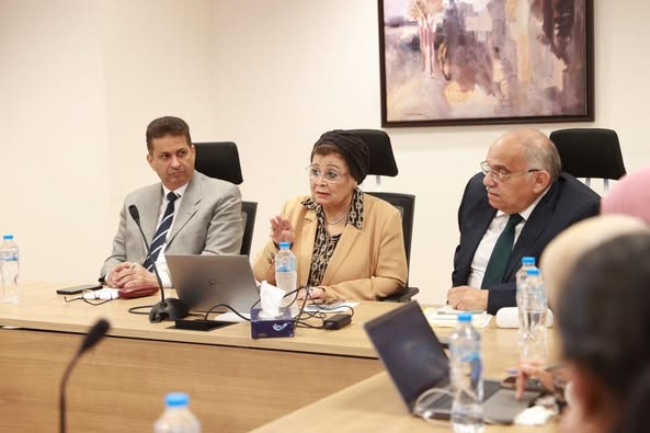 نائب وزير الصحة تعقد اجتماعاً لمتابعة مستجدات توصيات النسخة الثانية للمؤتمر العالمي للسكان والصحة والتنمية