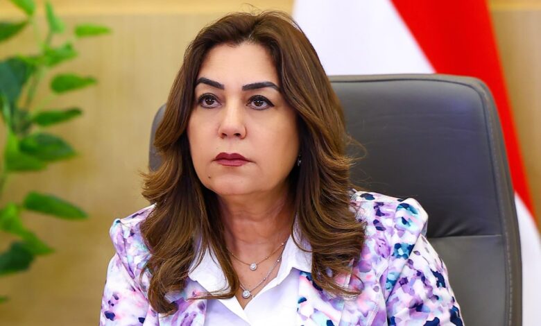 وزيرة التنمية المحلية: إزالة 4161 حالة تعدٍ على أراضي الدولة والأراضي الزراعية