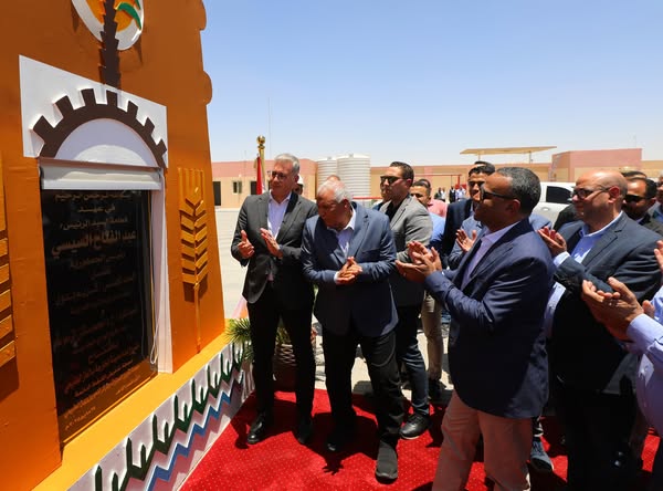 وزير البترول يفتتح محطة الغاز الرئيسية التابعة لشركة طاقة غاز - المغذية لمدينة الخارجة بالوادي الجديد