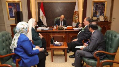 وزير العمل يلتقي وفدًا من شركة "إيلو للإستشارات والخدمات المتكاملة"