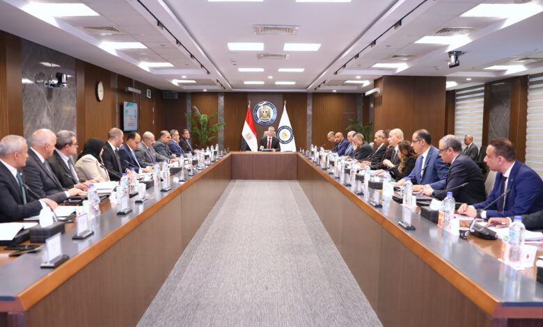 وزير البترول يشهد اعتماد نتائج أعمال الشركة العالمية لتصنيع مهمات الحفر عن عام 2024