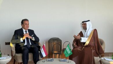 عبد الغفار يبحث مع نظيره السعودي مستجدات التعاون في القطاع الصحي