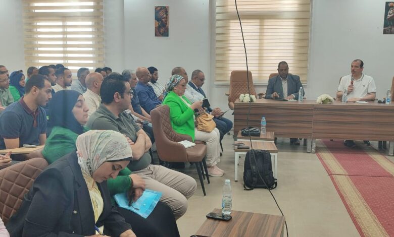 نائب وزير الصحة يتفقد عدد من المنشآت الطبية بمحافظة أسوان