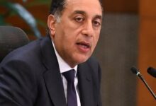 رئيس الوزراء يجيب عن أسئلة الصحفيين خلال المؤتمر الصحفي الأسبوعي