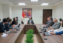 نائب وزير الإسكان يستقبل بعثة الوكالة الفرنسية للتنمية لبحث مجالات التعاون