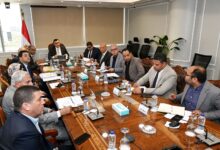 وزير الإسكان يتابع موقف تنفيذ المرحلة الثانية لمحطة تنقية مياه الشرب بمدينة ٦ أكتوبر