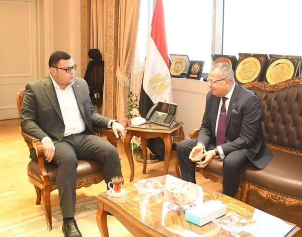 وزير الاسكان ومحافظ جنوب سيناء يتابعان المشروعات المشتركة بالمحافظة