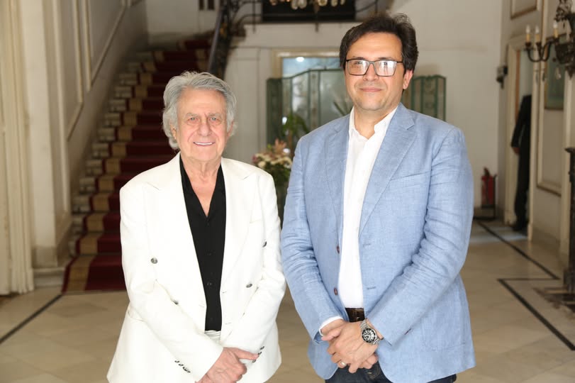 وزير الثقافة يلتقي المايسترو سليم سحاب لمناقشة التعاون في اكتشاف وتدريب المواهب الغنائية والموسيقية بقصور الثقافة وحفظ تراث فرقة رضا