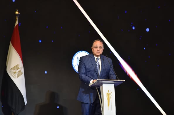 رئيس هيئة الدواء المصرية يشارك في فعاليات النسخة الرابعة من المعرض والمؤتمر الطبي الإفريقي