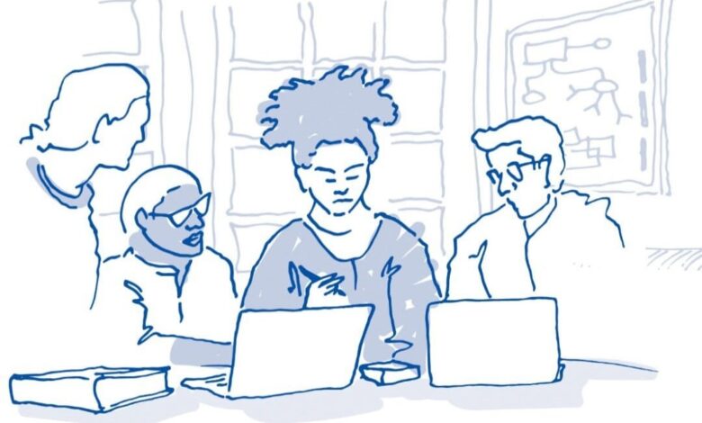 دراسة القانون بين البعد النظري والتطبيق العملي.. رؤية تكاملية لتأهيل الطالب القانوني