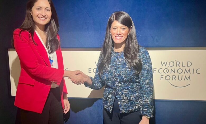 المشاط تعقد اجتماعين مع العضو المنتدب للمنتدى الاقتصادي العالمي ورئيس شركة أكوا باور