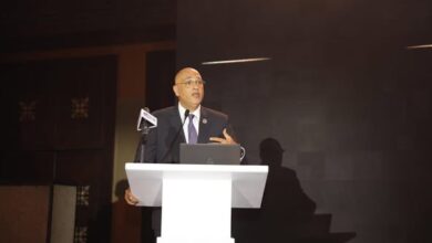 باسل رحمي يعرض حوافز الدولة التمويلية والضريبية للنهوض بقطاع المشروعات المتوسطة والصغيرة