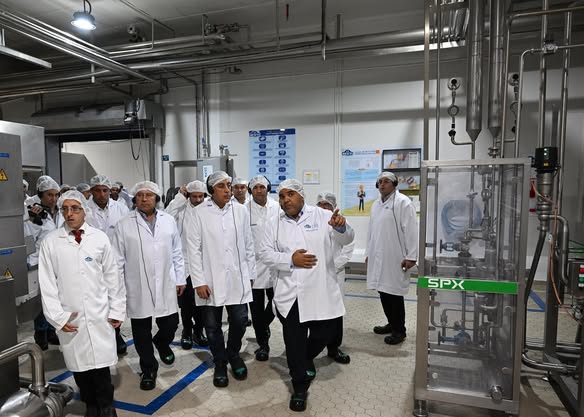 رئيس الوزراء يتفقد مصنع شركة "بيتي" لمنتجات الألبان بالنوبارية