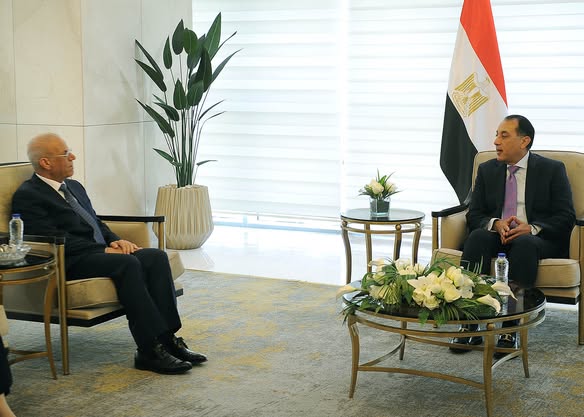 رئيس الوزراء يستقبل السفير العراقي بالقاهرة لبحث الملفات ذات الاهتمام المشترك