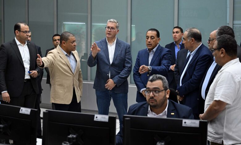 مدبولي يتابع من مركز التحكم في الشبكة القومية للغاز الطبيعي جاهزية الشبكة وتأمين الإمدادات