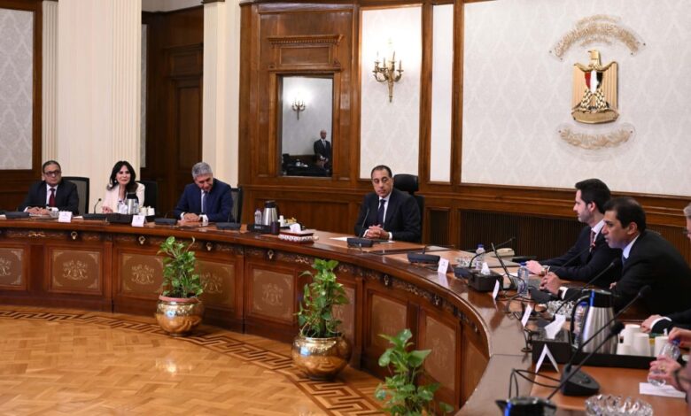 مدبولي يلتقي الرئيس الإقليمي لمجموعة فنادق حياة العالمية ورئيس مجلس إدارة شركة أدد العقارية