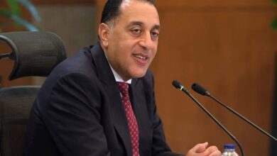 رئيس الوزراء يُهنىء نظيره السوداني بتوليه منصبه الجديد