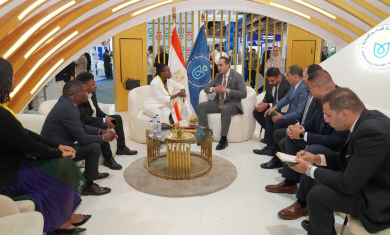 السبكي يعقد لقاءات مع وفود صحية من أوغندا وموزمبيق وسيراليون تعزيز التعاون ونقل الخبرات المصرية