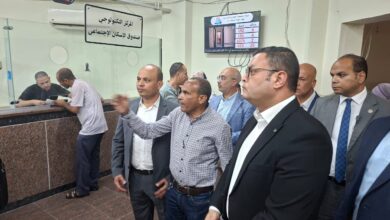 الشربيني يتفقد المركز التكنولوجي لخدمة المواطنين بجهاز مدينة بدر ويتابع موقف المشروعات بالمدينة