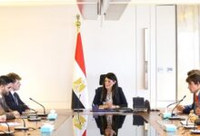 المشاط تلتقي بمجموعة من طلاب كبرى الجامعات بالمملكة المتحدة