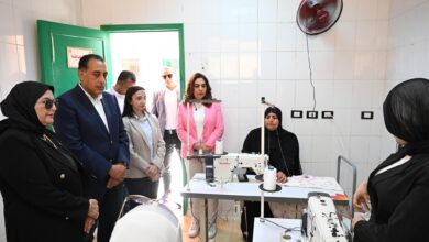 رئيس الوزراء يتفقد "مشغل البحراوية" بقرية زاوية صقر