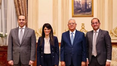 رئيس مجلس النواب يستقبل وزراء الشئون النيابية والتخطيط والمالية عقب جلسة المناقشات