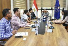 رئيس هيئة الدواء المصرية يعقد اجتماعاً مع ممثلي شركة باي لحلول الأعمال