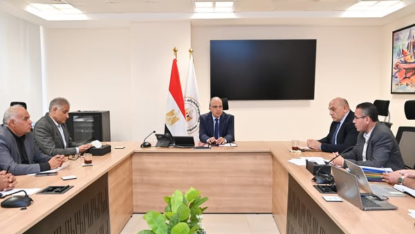 سويلم يتابع حالة المنظومة المائية بمحافظة البحيرة خلال فترة أقصى الاحتياجات المائية