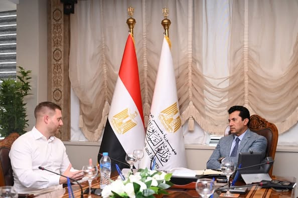 صبحي يبحث مع مسؤولي شركة ألمانية سُبل تسويق المعسكرات الرياضية بمدينة شرم الشيخ لوضعها على الخريطة العالمية