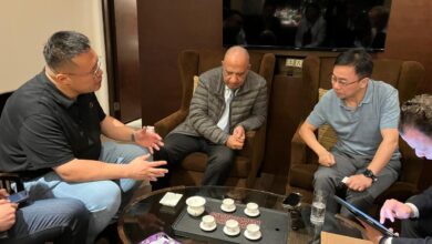 عصمت يبحث مع شركة سانجرو الصينية إنشاء مصنع لبطاريات تخزين الطاقة والأنظمة الكهربائية في مصر