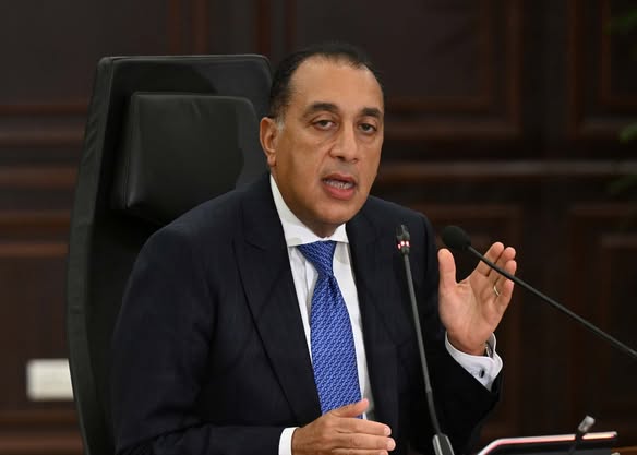 رئيس الوزراء: الموارد المحلية من العملة الصعبة خلال شهر مايو وللشهر الرابع على التوالي كانت كافية لتغطية الاستخدامات والإنفاق على احتياجات الدولة