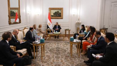 مدبولي يلتقي نائب رئيس بنك الاستثمار الأوروبي والوفد المرافق لها