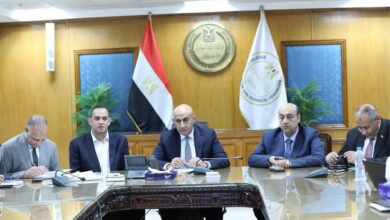 وزير التربية والتعليم يواصل متابعة غرفة عمليات امتحانات الثانوية العامة